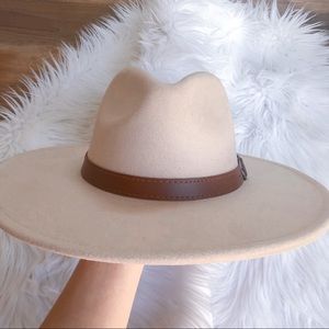 Light brown fedora, brand new!
